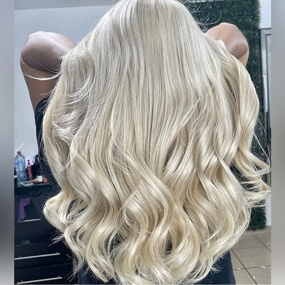 New in box Amazing hair beauty extensions Platinum blonde 16” Amazing deal!! - Picture 7 of 11